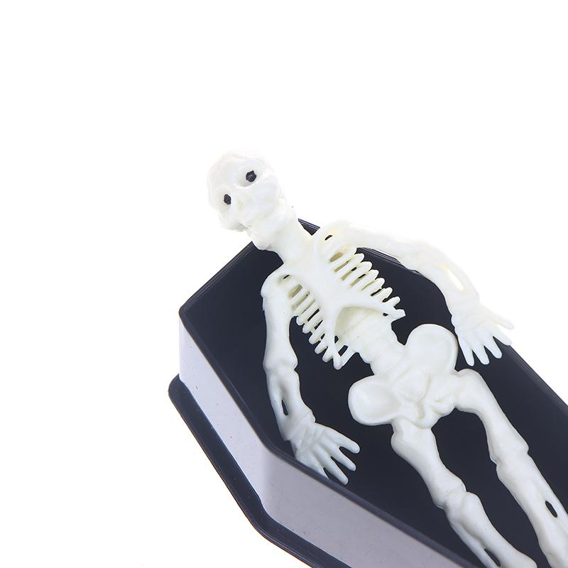 2/4Pcs Miniature Dollhouse Coffin Boxes Halloween Treat Coffin Boxes Coffin Prank Props Box Model Trickery Props Halloween Decor