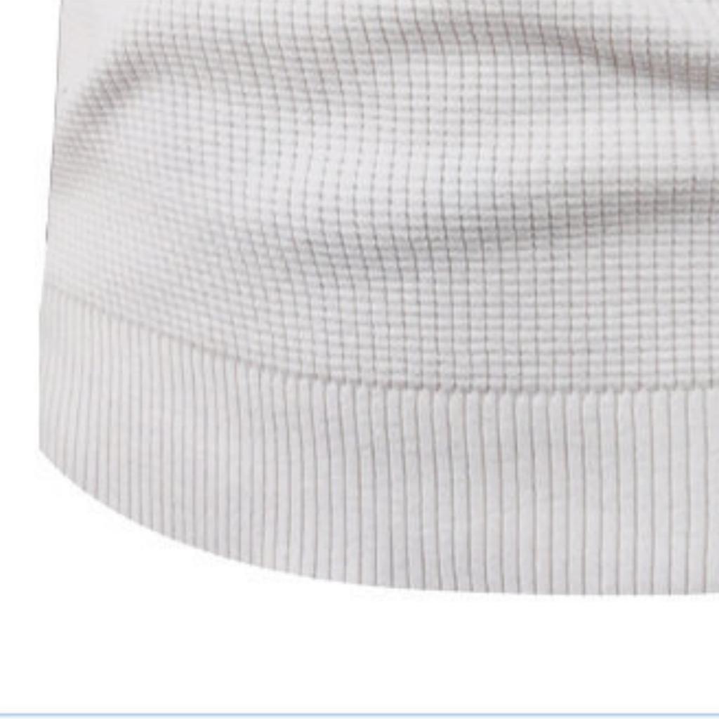 Herregenser for fritid og mote, langermet strikket topp med rund hals og lite rutemønster