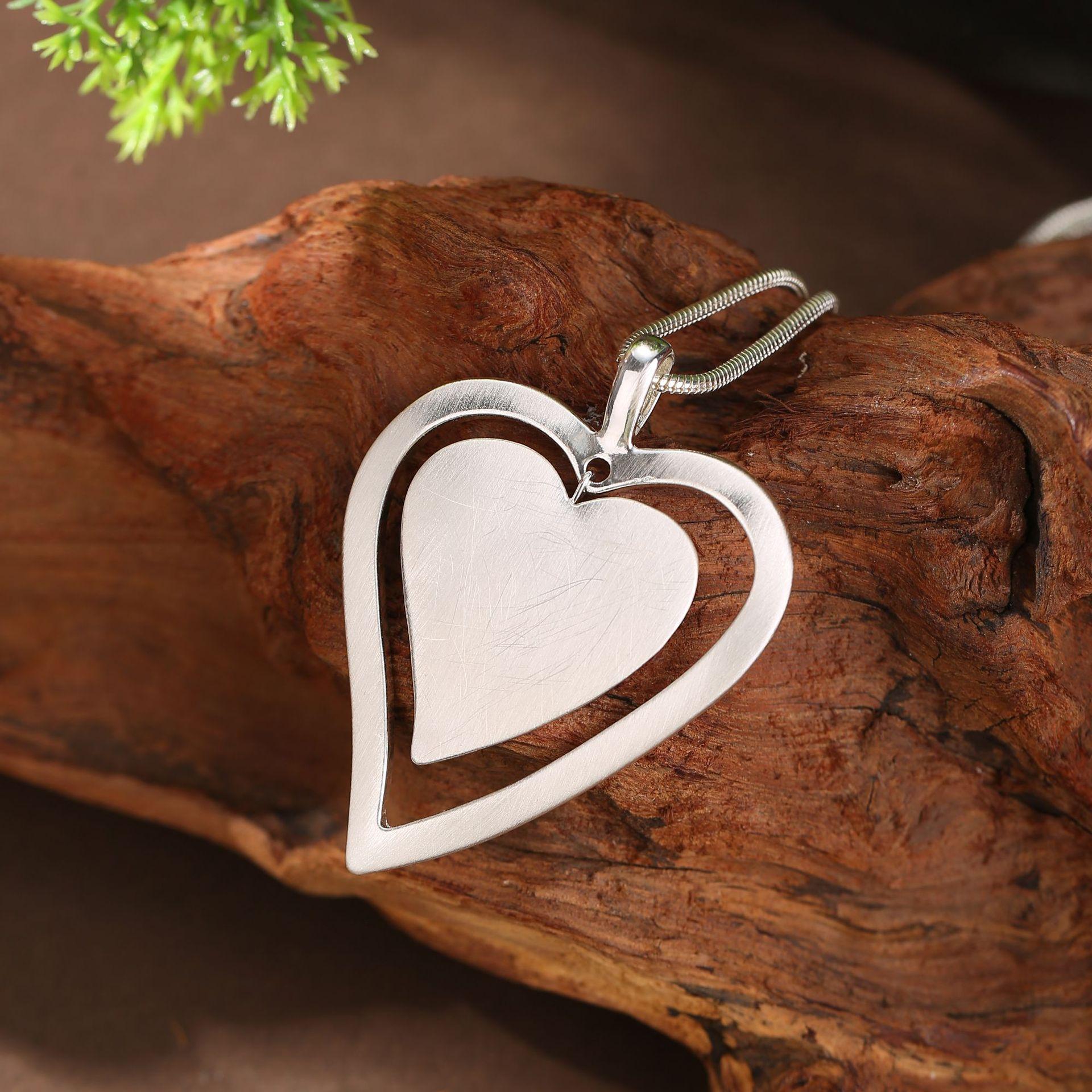 

New hollow brushed love long pendant, women s personality versatile heart-shaped handmade brushed long necklace