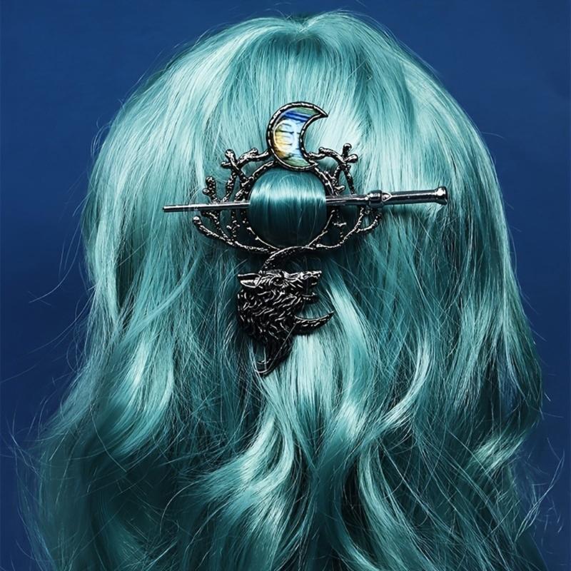 Vintage Butterfly Hair Claw Decoration For Women Inspire By Culture With Silver Plating and Crescent Shape Daily Use