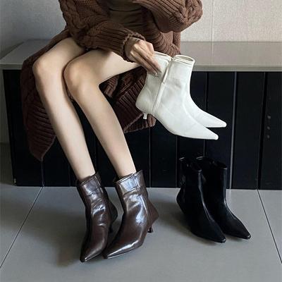 Herbst und Winter 2025 neue spitz zulaufende Ferse europäische und amerikanische Mode vielseitige kurze Stiefel