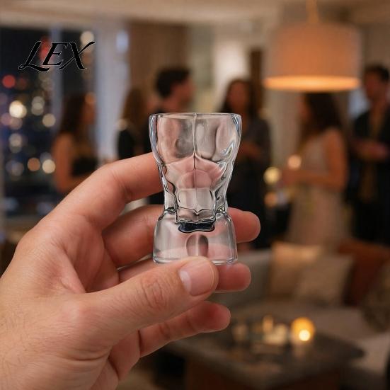 Occhiali a forma di torso umano in vetro senza piombo per feste, Mini bicchiere da liquore a forma di torso umano divertente, Bicchiere da bar creativo e resistente, Regalo unico per feste di adulti