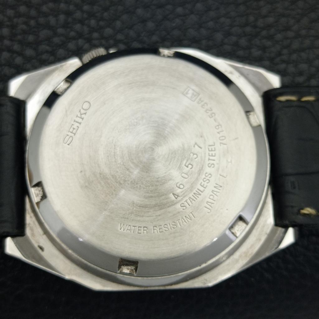 JAPAN VINTAGE SEIKO 5 AUTOMATIC MENS ARABIC RED COLOR DIAL WATCH A702452-5 R124-a702452