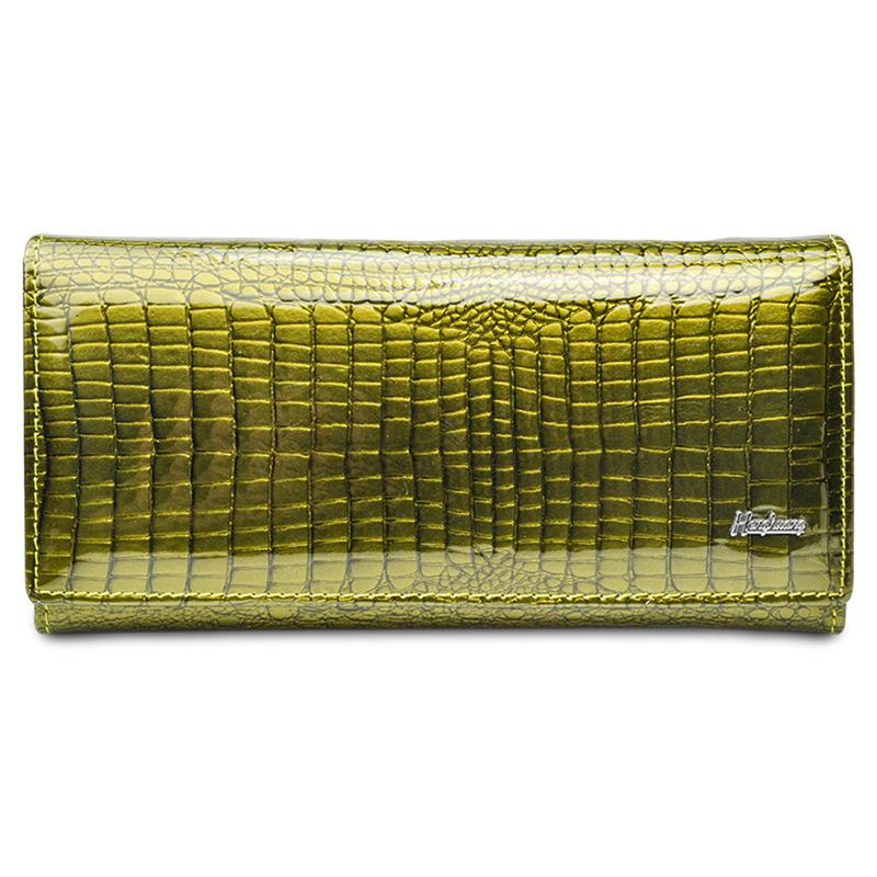 Top Layer Cowhide Women's Crocodile Pattern Genuine Leather Wallet and Clutch