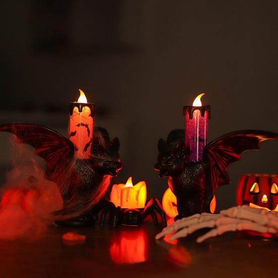 Halloween LED Bat Candle Lamp Flameless Flickering Tabletop Candle Lamp Horror Black Bat Statue Candlestick for Indoor Home Decor