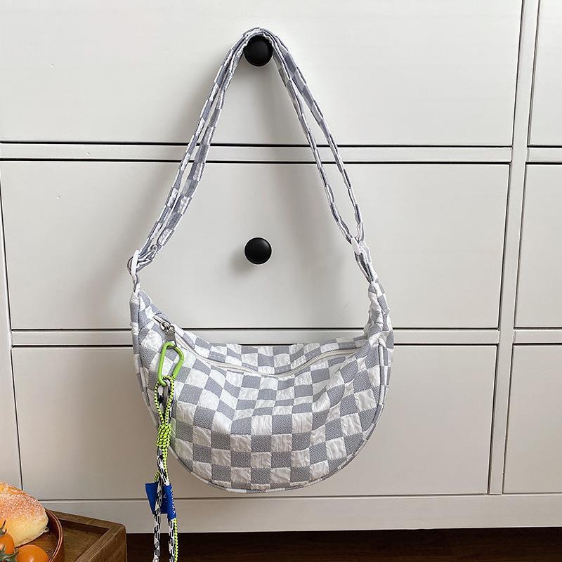

Fashion versatile plaid dumpling bag new niche design commuting shoulder messenger bag women s bag белый