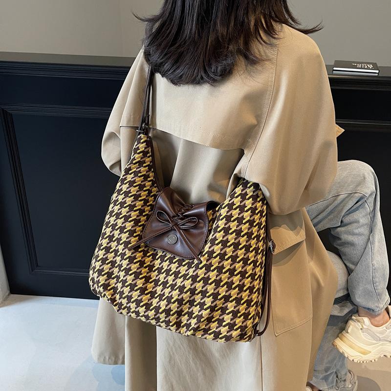 Autumn and winter large-capacity woolen women's backpack 2025 new commuter back bag messenger bag shoulder tote bag