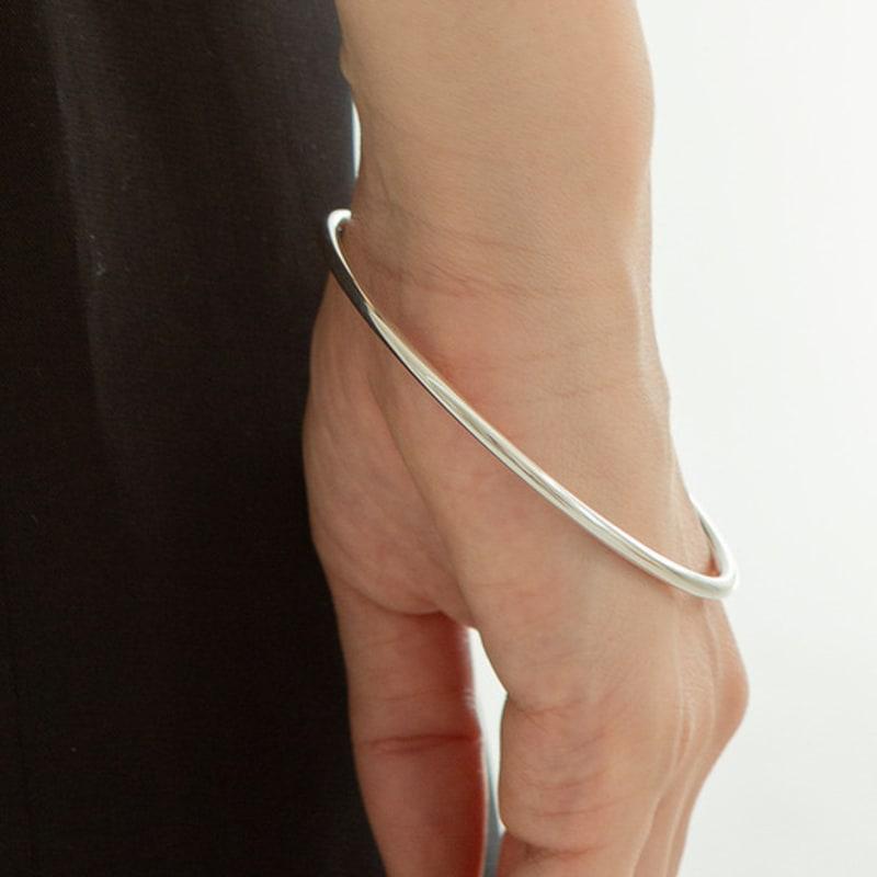 LUNNE Silver 925 3mm Point Bangle Bracelet #LSB15