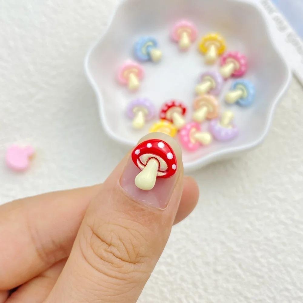 50Pcs/Bag Cute Resin Small Mushroom Flat Back Ornament Jewelry Making Manicure Hairwear Accessorie DIY Material
