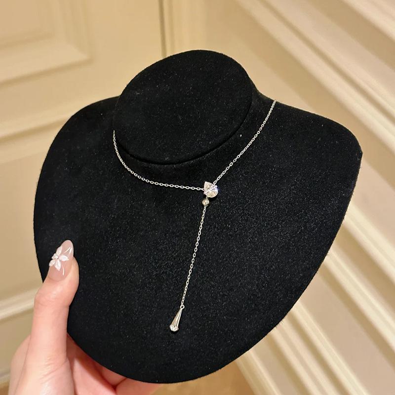 Xiaohongshu Water Drop Tassel Ruiqiu Necklace 2025 - Exquisite Light Luxury Clavicle Chain