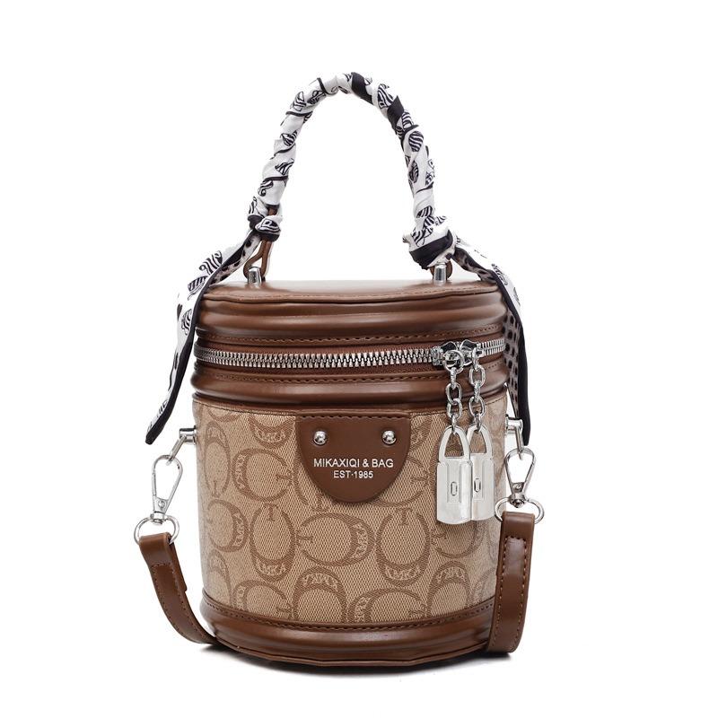 Small bag women's summer new fashion messenger bag is now popular bucket bag
