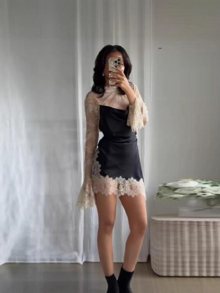 Women's Lace Spliced Long Sleeve Sexy Short Dress
