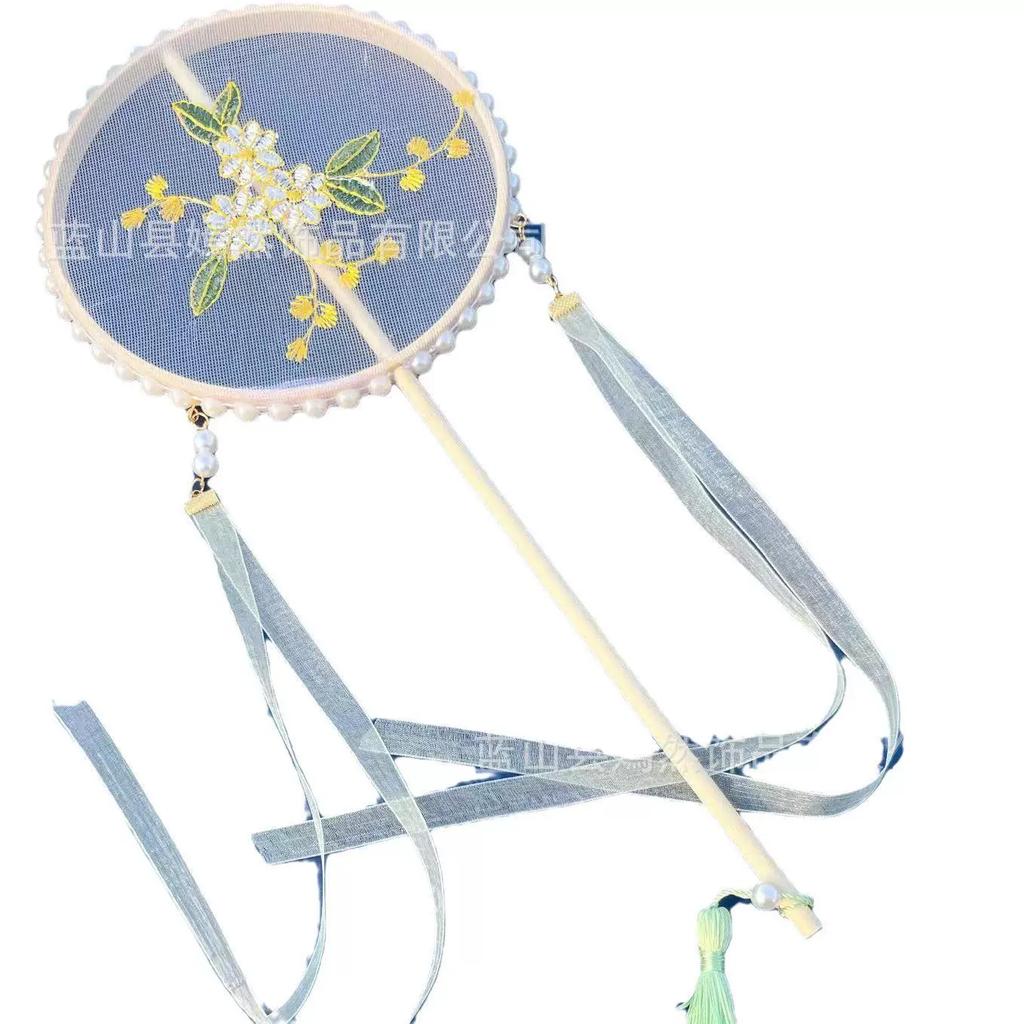 New Vintage-Style Round Fan with Pearl Embroidery, Unique-Shaped Fan for Photo Shoots in Scenic Spots, Hanfu Accessory, Eight-Petal Round Fan
