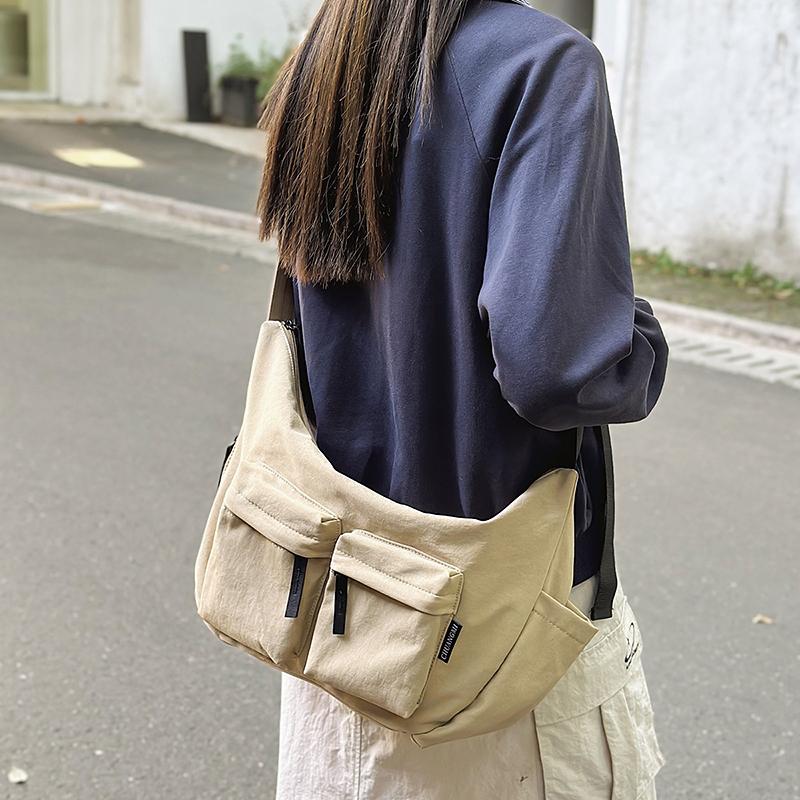 Men Solid Color Shoulder Bag Women Large Capacity Water-Repellent Commuter Crossbody Bag