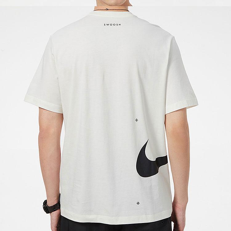 Nike Sportovní oblečení Swoosh Club Tričko s krátkým rukávem a kulatým výstřihem s potiskem písmen Pánské topy Bílé DJ5374-110