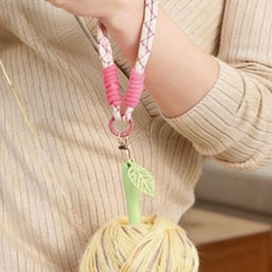 Porta gomitolo da polso a forma di fiore Stampa 3D Ciliegio Filato da maglia Gomitolo Filato Filatore Distributore Supporto Organizzatore di stoccaggio Accessori per maglia e uncinetto
