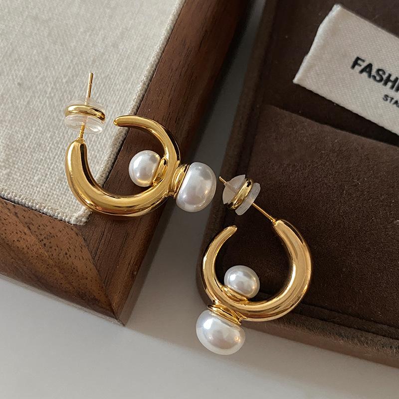 Double-Sided Pearl Stud Earrings Light Luxury Temperament Earrings Versatile Atmosphere Advanced Sense Letter Earrings Women