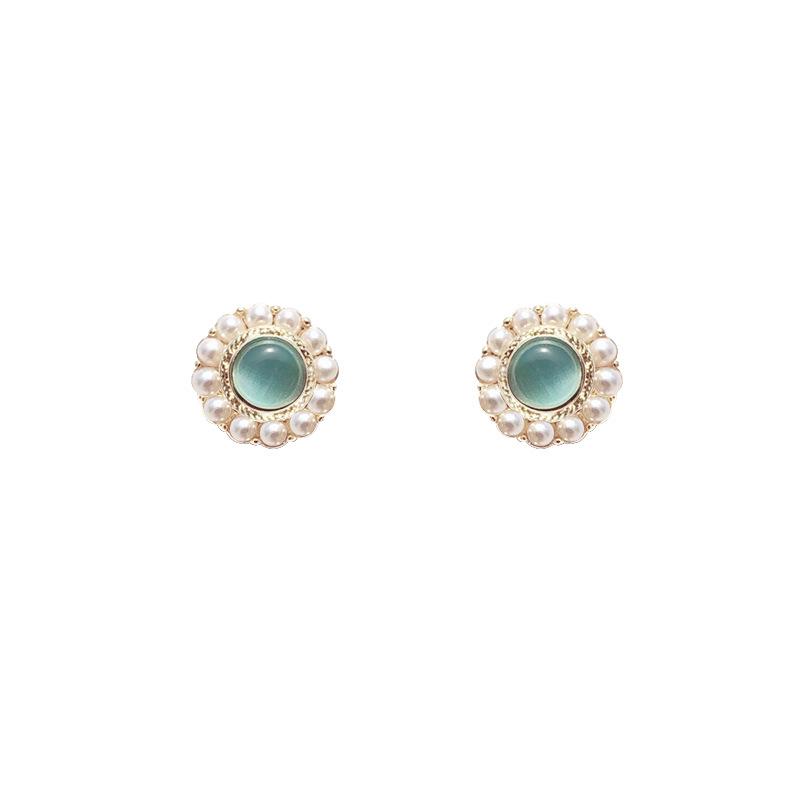 925 Sterling Silver Cat's Eye Stone Stud Earrings: High-End Retro French Design with Diamond-Set