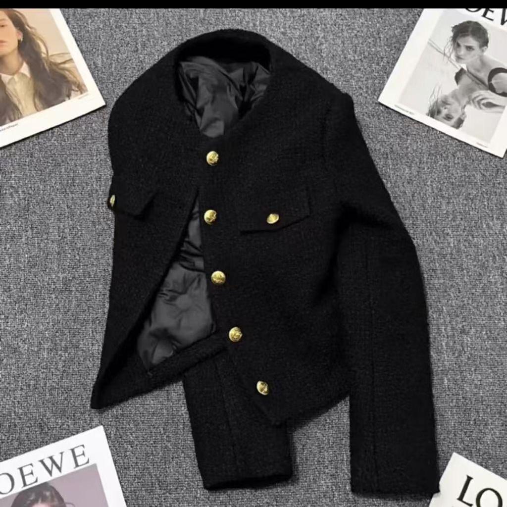 2024 High-End French Tweed Round-Neck Short Jacket with Black Velvet Lining