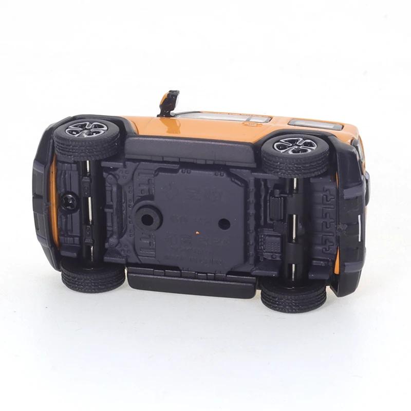 XCARTOYS 1/64 Baojun Yueya - (Orange) Neon Car Alloy Toys Motor Vehicle Diecast Metal Model Kids Xmas Gift Toys for Boys