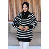 Gestreifter Strickpullover mit schwarzem Kragen und Reißverschluss