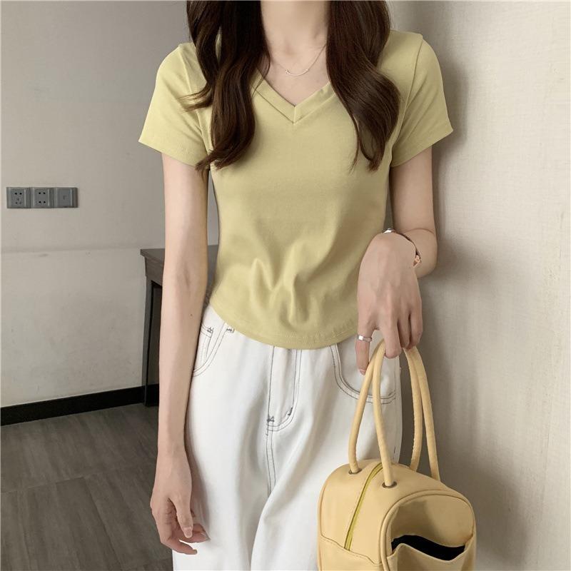 Women Solid V Neck Short Sleeve Curved Hem Slim Fit Cropped Casual Basic Tee Shirt