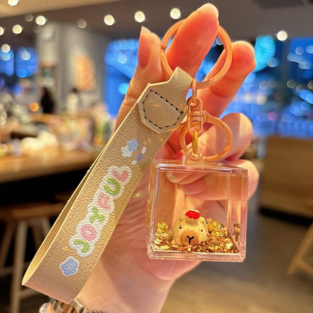 Transparent Liquid Quicksand Capybara Keyring Quicksand Bottle Capybara Key Chain  Couple
