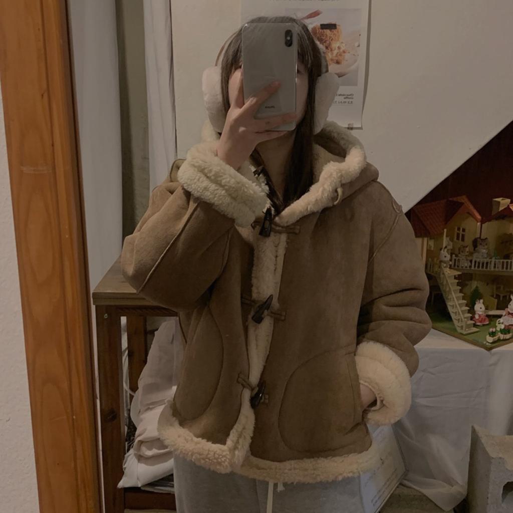 Korea Chic Winter Retro Loose Coat Women Y2k Horn Buckle Fur Brown Lamb Wool Jackets 2000s Long Sleeve Hooded Outerwear Clothes