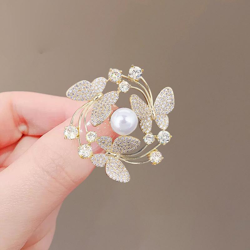 Hollowed-out Bow Brooch Fashionable and Light Luxury Imitation Pearl Pin Collar Pin Anti-glare Buckle Suit Accessory