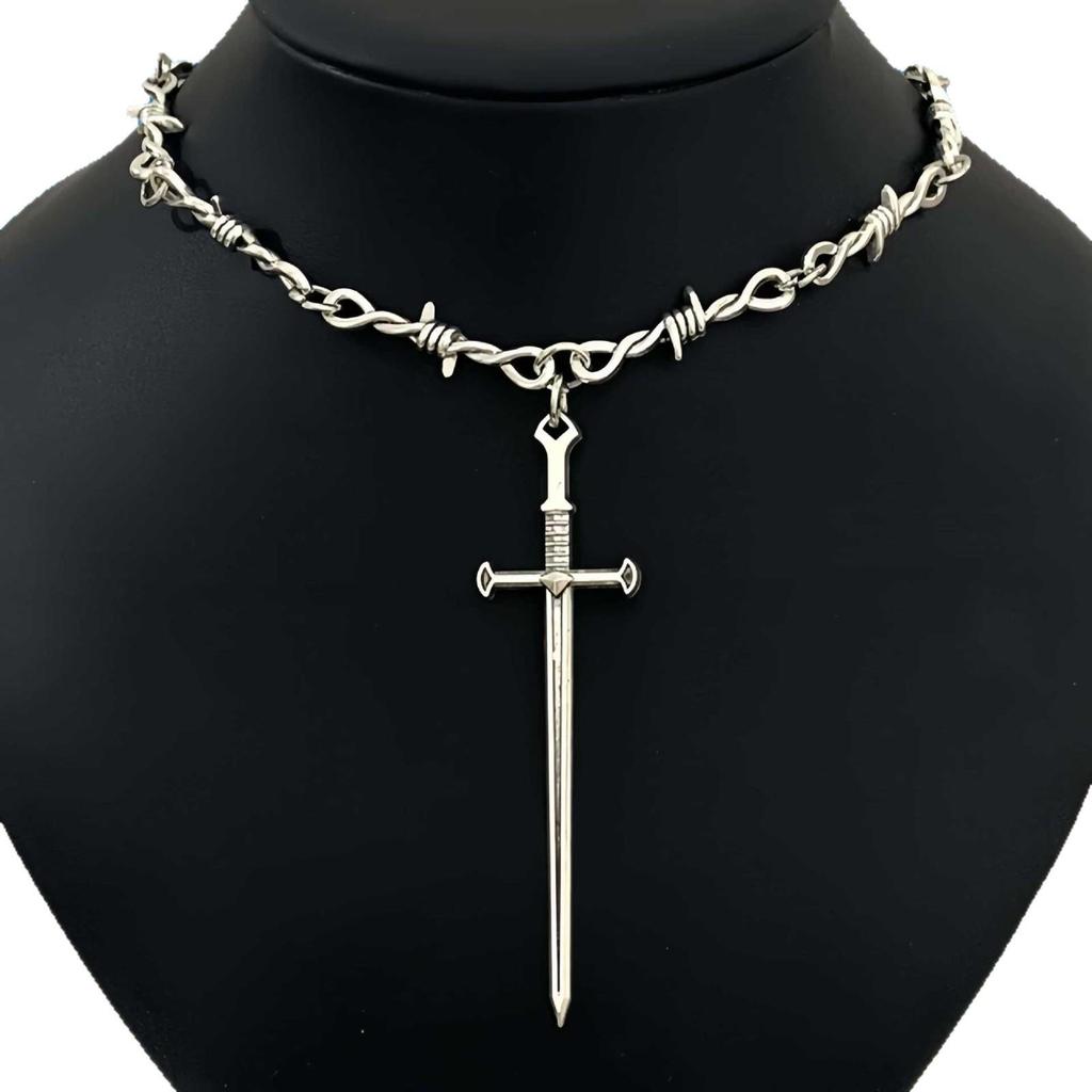 Punk Gotický Choker Náhrdelník Srdce a Trny - Unisex Módní Statement Doplněk