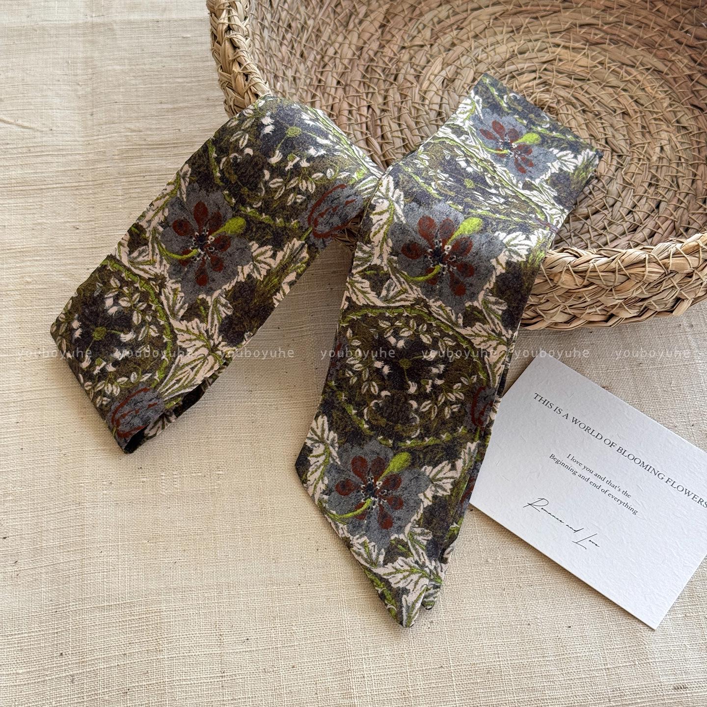 

Ретро цветочный шелковый шарф 2025 для женщин - Длинный шейный платок и декоративный аксессуар