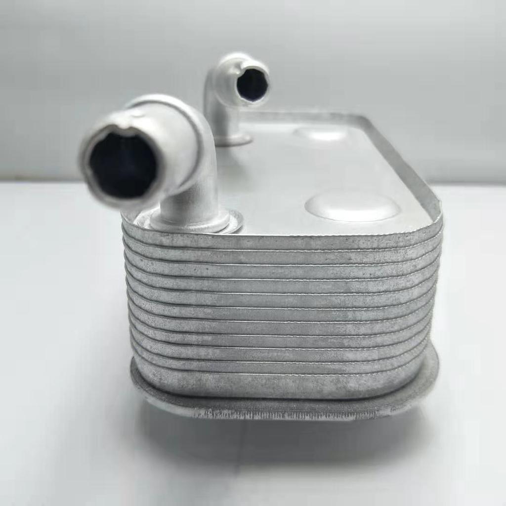 Rostfreier Aluminium Motorölkühler für BMW E46/E85/E83