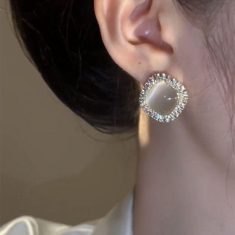 925 Silver Needle Rhinestone Opal Stone Ear Studs Retro Temperament Entry Lux Fancy Earrings for Women 2025 New Earrings