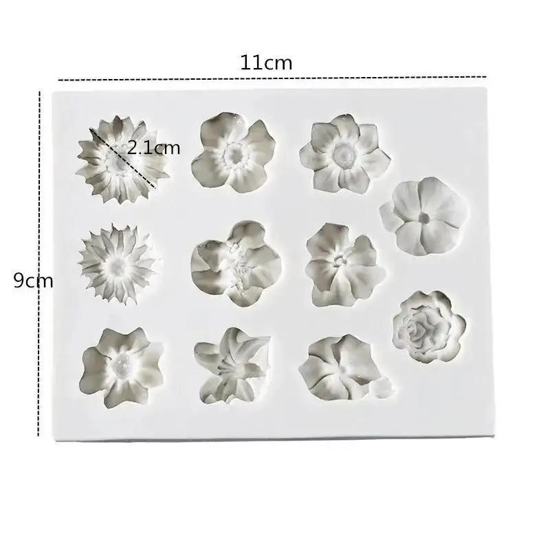 Mini Small Flower Silicone Mold Creative DIY Chocolate Candy 3D Molds Kitchen Baking Cake Decoration Tool Candle Soap Mould