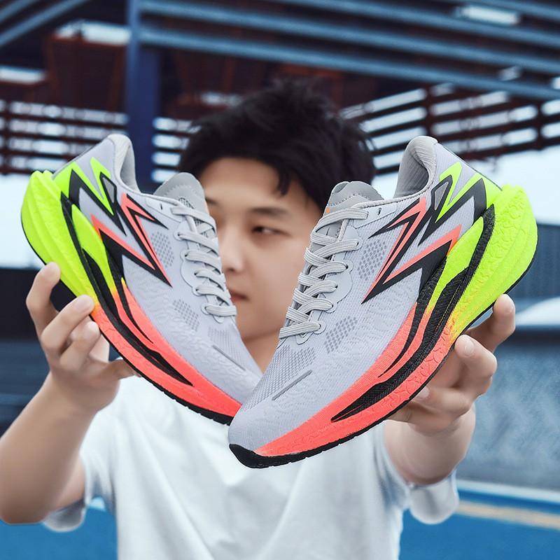 Carbon Plate Running Shoes Men Women Lightweight Marathon Training Sneakers With Full Cushioning Breathable Mesh Upper