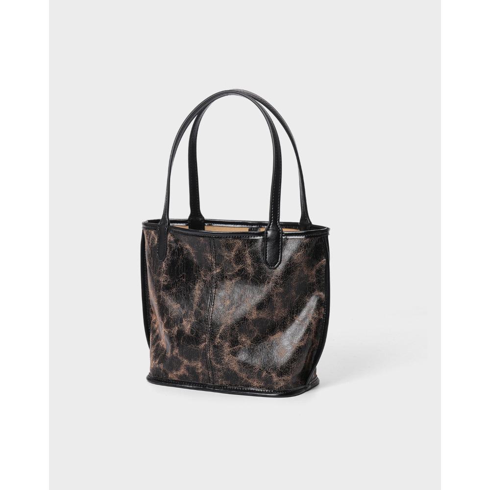 Bag Summer Women's Versatile New Women's Bag Leather Shoulder Large Capacity Commuter Bucket Bag Light