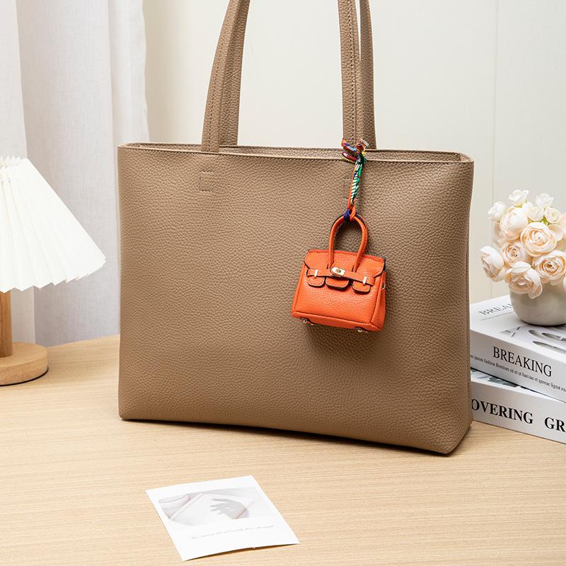 Platynowa Mini Zawieszka Portmonetka na Monety i Etui na Klucze - Kreatywna, Urocza Zawieszka