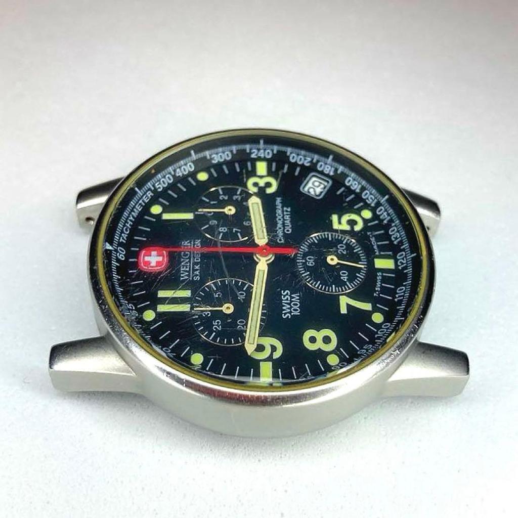 Used Wenger Command Chrono SAK 1st 70725 Normal operation with scratches