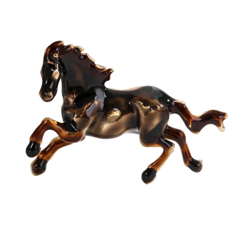 

Lightweight Alloy Horse Brooch with Chinese Zodiacs Designs Retro Fashion Pin for Hat or Lapel Fashion Accessory темно-коричневого кольору