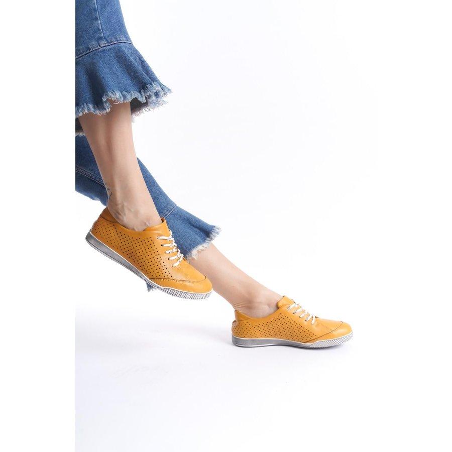Women's Genuine Leather Round Toe Lace-Up  Flat Sole Casual Shoes