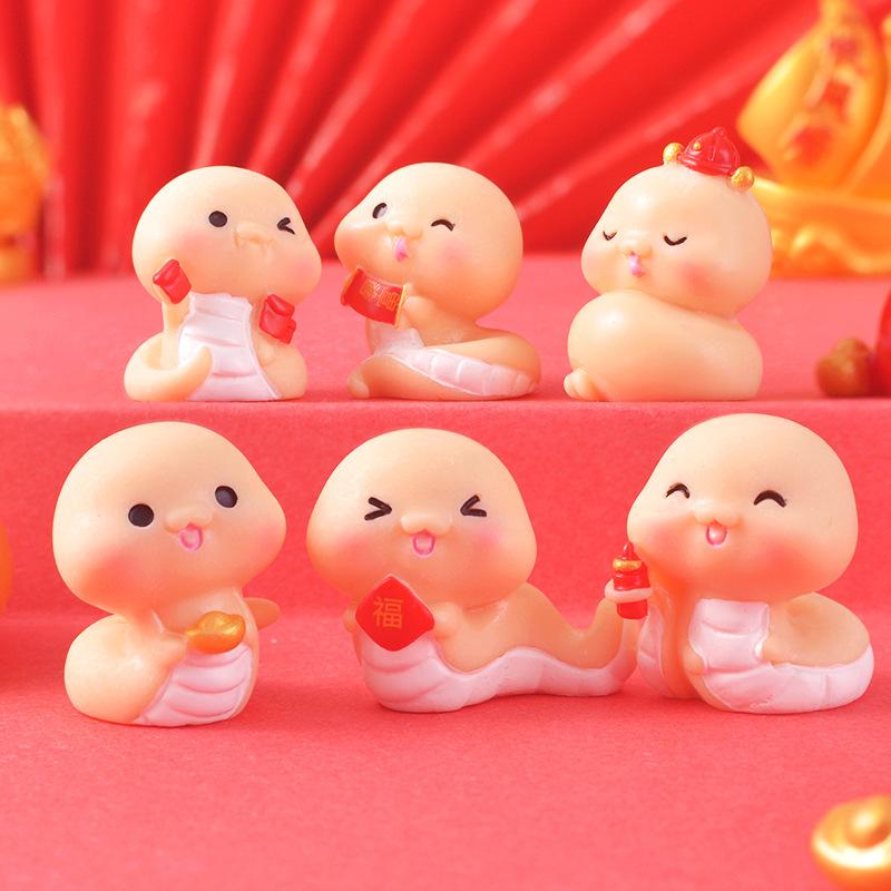 New Year's Wealth-attracting Decorative Item Cartoon Snake Year Small Decorative Item Fuwang Resin Handicraft
