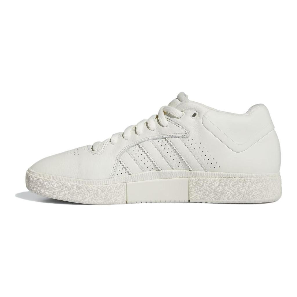 adidas Tyshawn