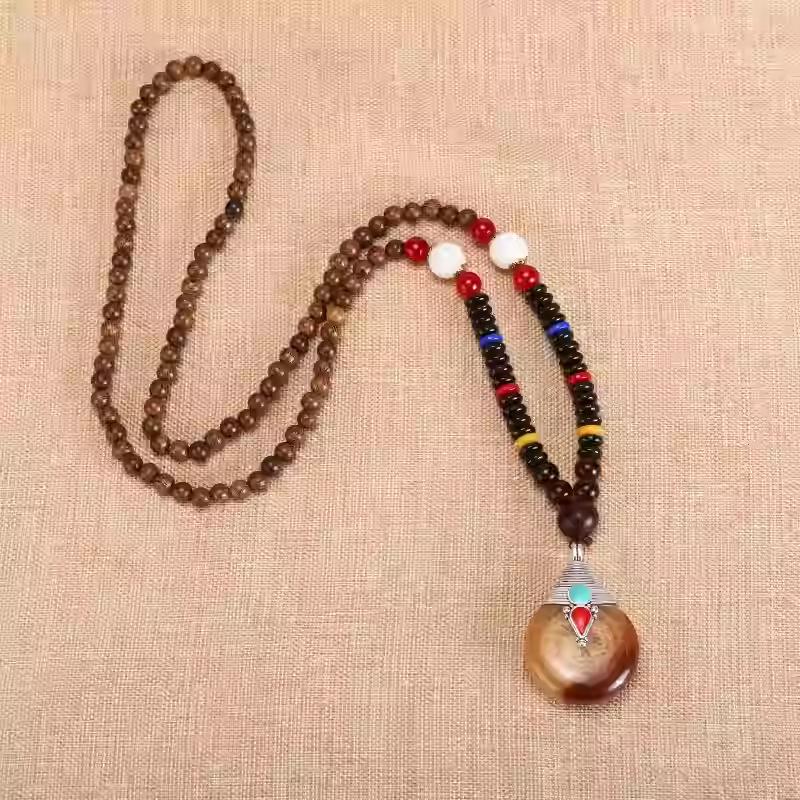 Trendy Unisex Wooden Bead Necklace: Versatile, High-End Pendant for Sweater Chains and Cotton Linen Attire