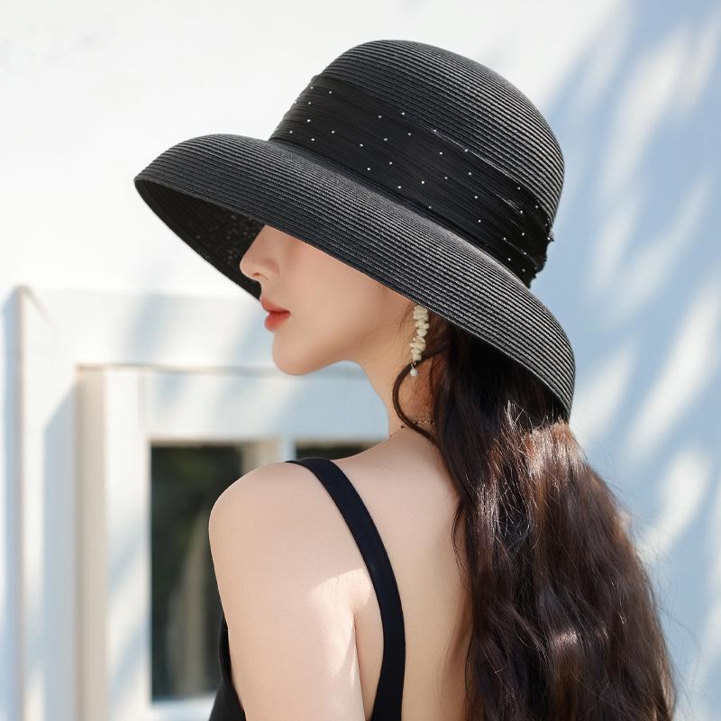 High-End Hepburn Style Raffia Sun Hat for Women - Elegant Summer Travel Accessory