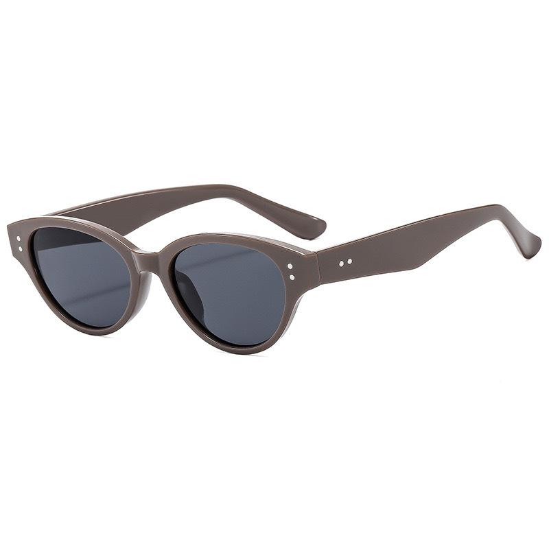 

New cat eye rice nail sunglasses female tide Internet celebrity personality YK street sunshade sunglasses decorative flat glasses