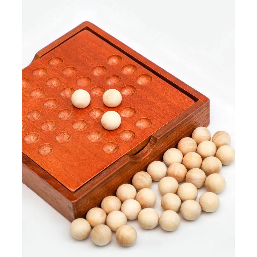 1Set Europe Board Game Single Chess Peg Solitaire Diamond Move Independently Cognitive Ability Toy Classical Educational Toys