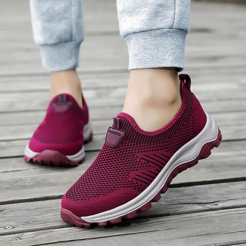 

Нескользящая обувь для пожилых женщин 2025 лето дышащая полая одинарная сетчатая обувь для женщин среднего и пожилого возраста обувь для мамы спортивная обувь для ходьбы 41