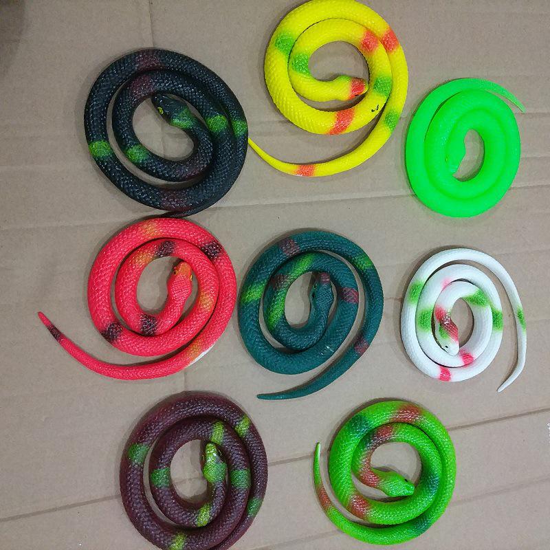 Realistic Cobra Snake Toy - Soft Rubber Prank Snake for Halloween