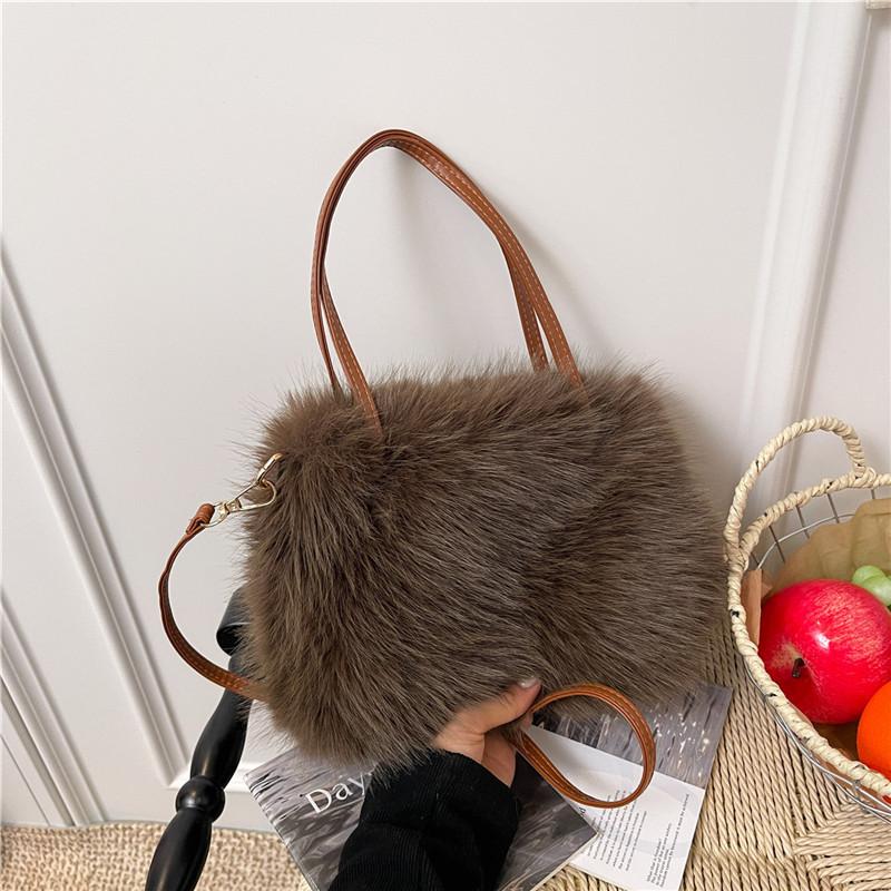 Winter Simple Soft Plush Shoulder Bags for Women Solid Color Ladies Faux Fur Crossbody Bag Versatile Femlae Bucket Handbags