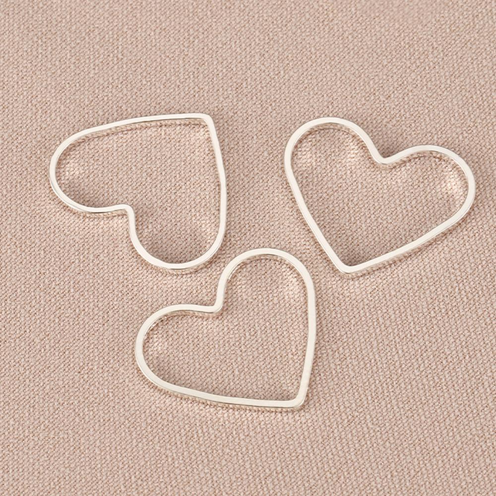 

50pcs 18x15.5mm Copper Hollow Out Love Hearts Bezel Connectors Beads Charms for DIY Bracelet Necklace Earrings Jewelry Making